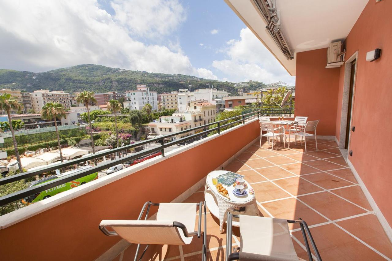 Amore Rentals - Casa Katia Сорренто Екстер'єр фото